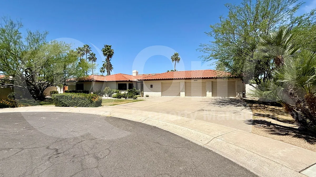 Building Photo - 10678 E Cinnabar Ave