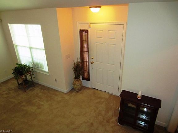3rd image of 1361 Fort Place Ct