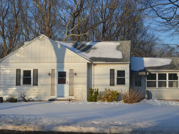 32 Haddam Neck Rd, East Hampton, CT 06424