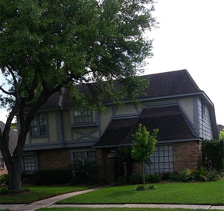 1st image of 3911 Ash Hollow Dr