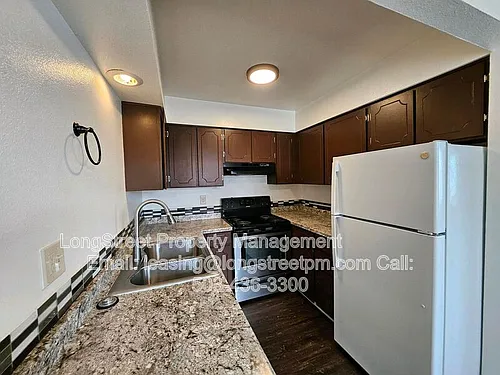 780 NW Joy Ave #P Photo 1