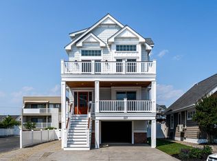 227 22nd St, Avalon, NJ 08202