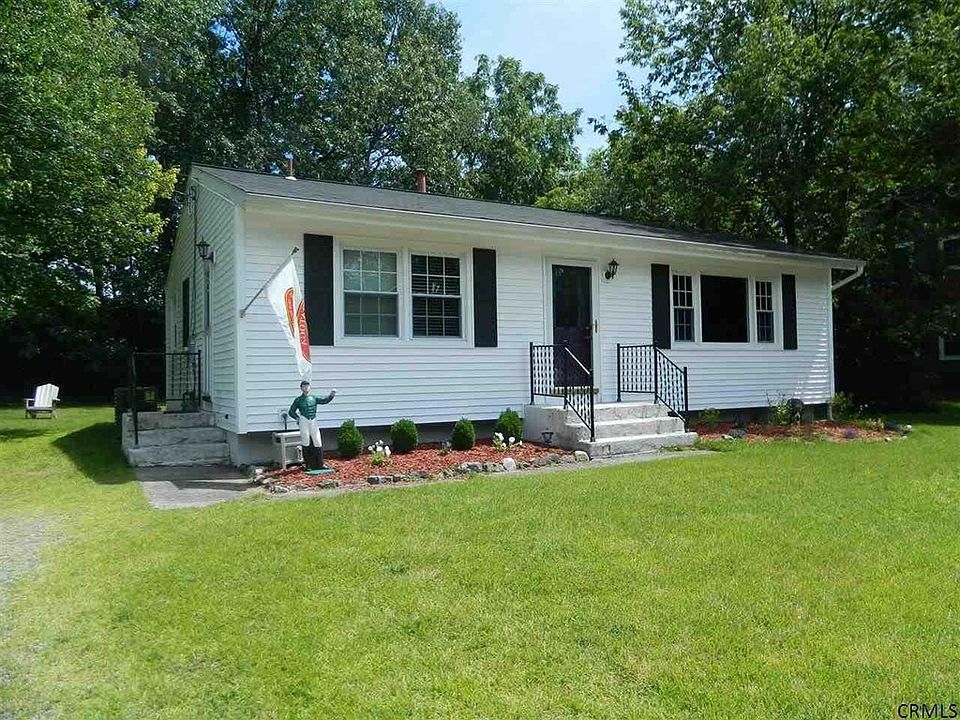 1st image of 35 Northway Ct