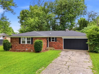 302 Hopkins Rd, Cumberland, IN, 46229