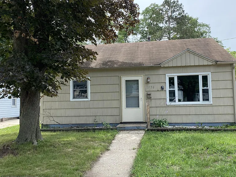 1736 W Grand Ave — Photo 6