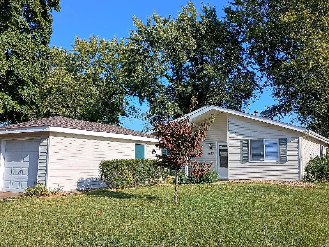 2633 Blue Heron Dr photo 1