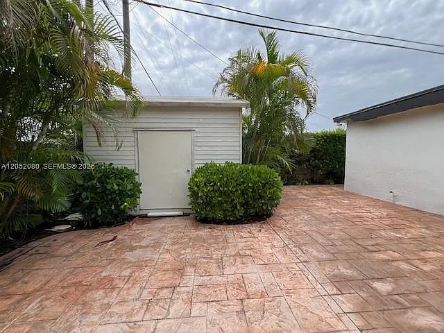 9211 SW 13th St — Photo 39