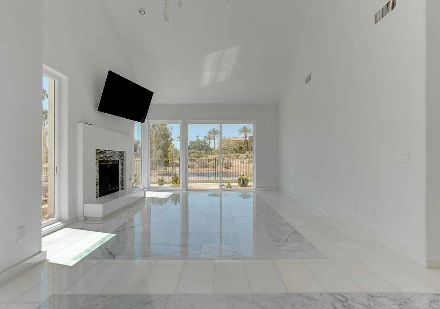 8953 Diamond Falls Drive, Las Vegas, NV 89117 — Photo 3