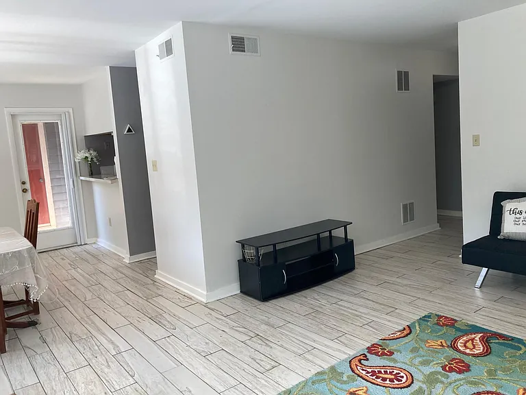 356 S Pantops Dr — Photo 14