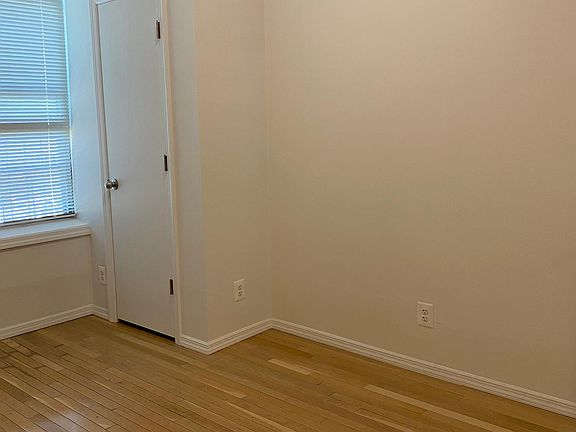 Back Bedroom fits a queen size bed and has a colset.