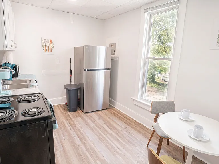 731 S 7th St #4 — Photo 11