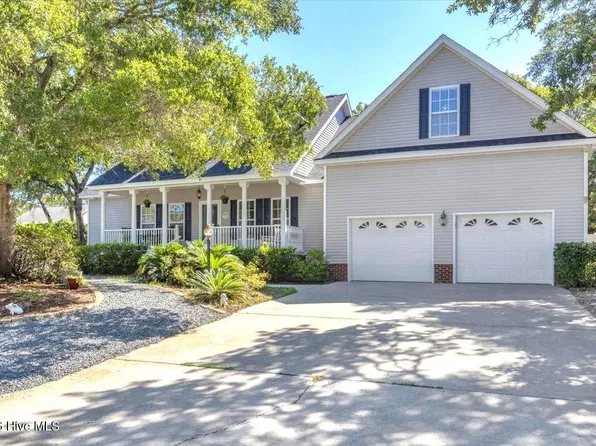102 SW 22nd Street, Oak Island, NC 28465