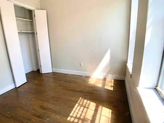 Rented by EXR | media 15