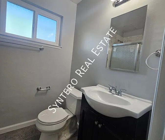 1515 West St #2 — Photo 6