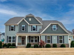 100 Falls Creek Dr, Youngsville, NC 27596