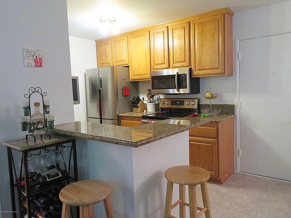 4th image of 23515 Lyons Ave Unit 249