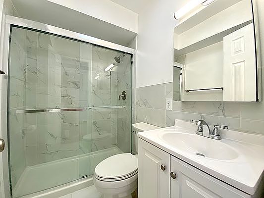 3rd image of 145 Bay 44 St #1R