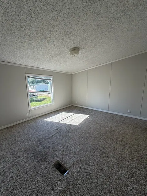 916 Martin Luther King Jr Blvd - 39 — Photo 3