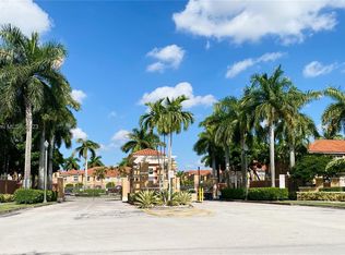 778 SW 107th Ave #304, Pembroke Pines, FL 33025