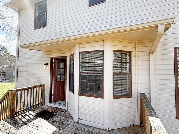 4th image of 7810 S View Ln