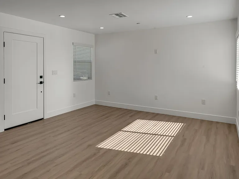 10524 Cole Rd #10526 — Photo 6