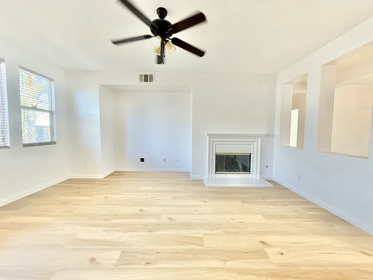 34619 Chinaberry Dr — Photo 10