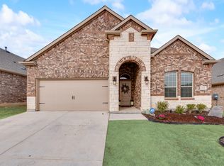 11221 Summer Rain Blvd, Aubrey, TX 76227