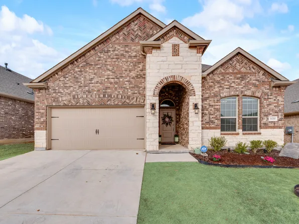 11221 Summer Rain Blvd, Aubrey, TX 76227