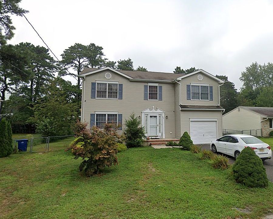 1st image of 315 Cherokee Dr