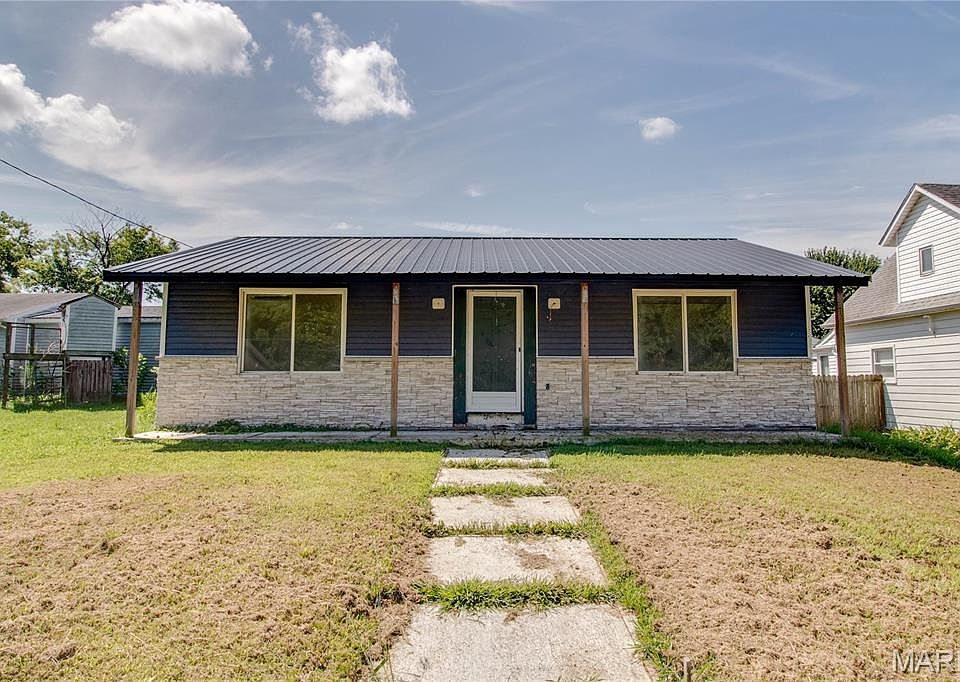 1st image of 390 Dorsey Rd