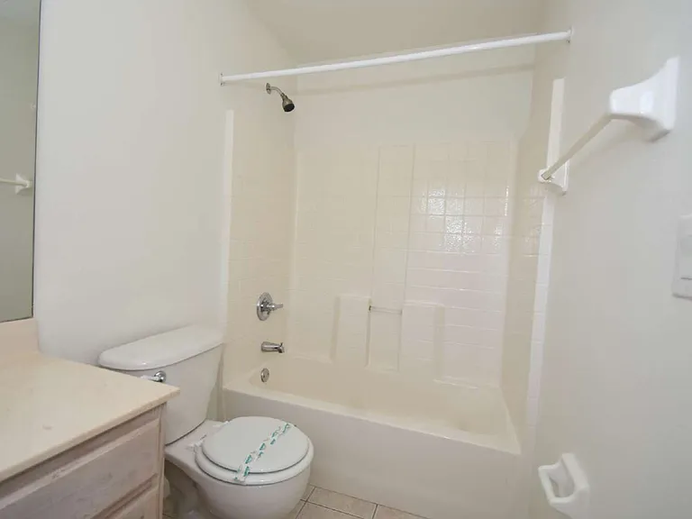 30 Eton Ln #B — Photo 25