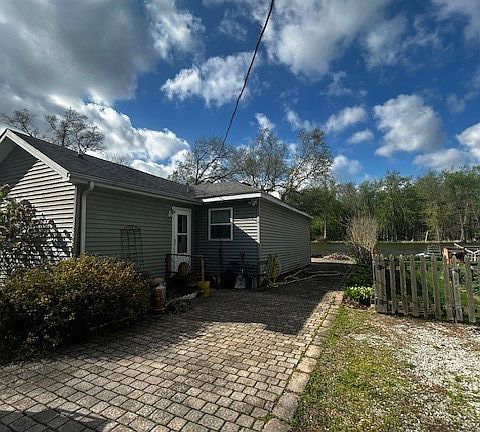 2nd image of 2693 N River Isle Rd
