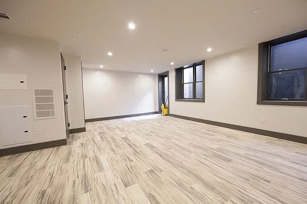 Rented by Brooklyn Group | media 26