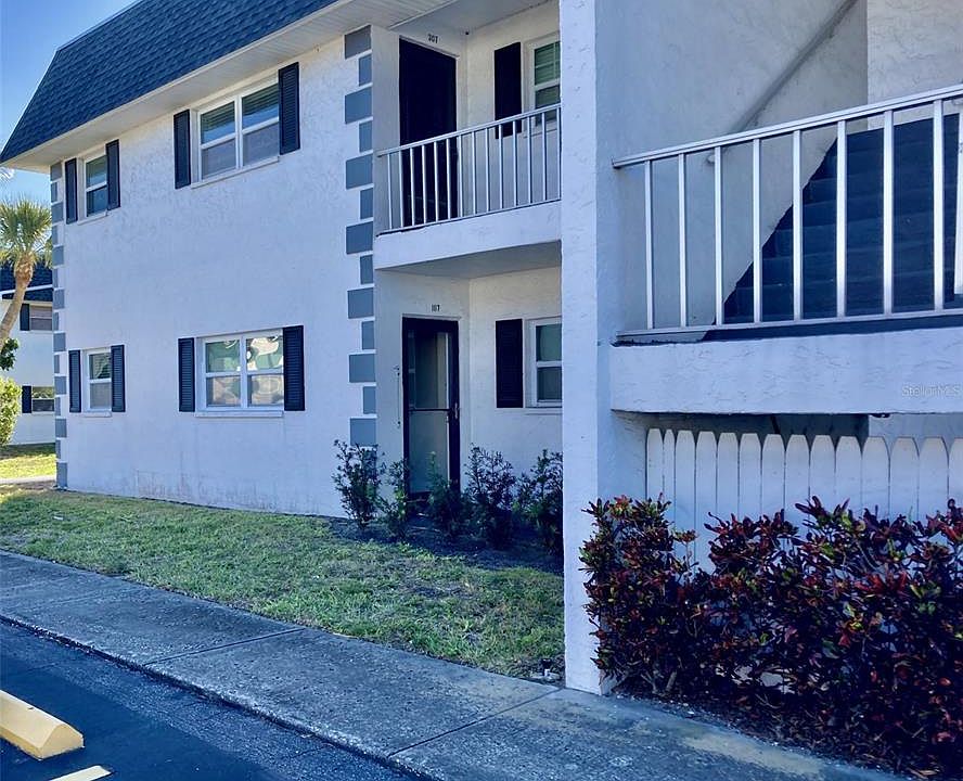 1st image of 304 47TH AVENUE DRIVE W #307