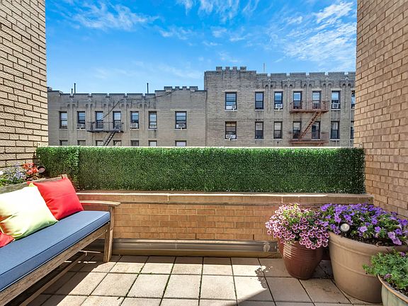 2nd image of 114 Bennett Ave APT 5A