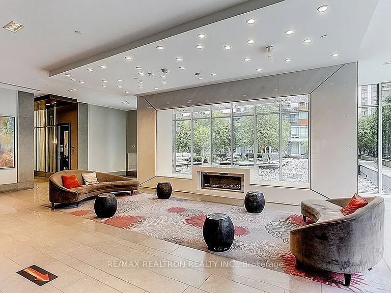 88 Sheppard Ave E #2405 — Photo 6