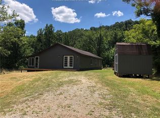 121 Garden St, Sod, WV 25564