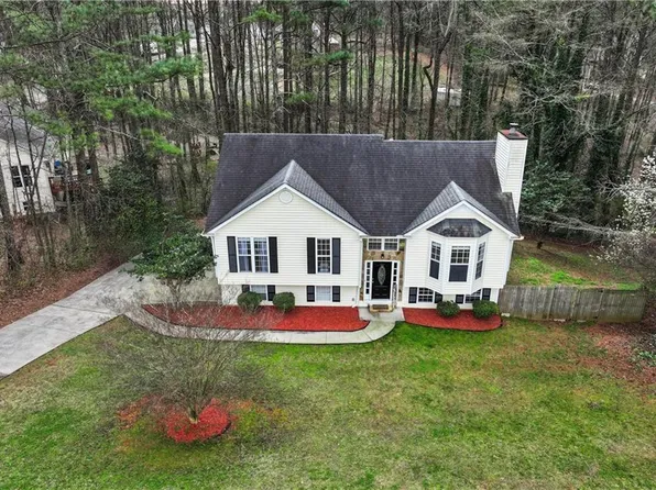 304 Ridge Hill Cir, Holly Springs, GA 30115