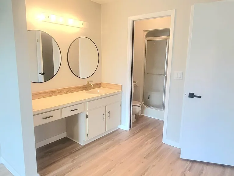 107 Deer Lake Cir — Photo 14