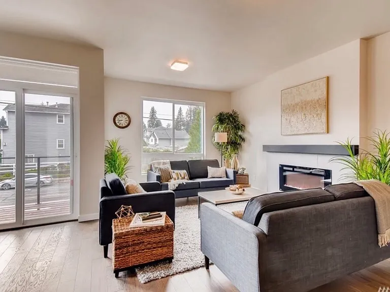13411 Ash Way #A3 — Photo 2