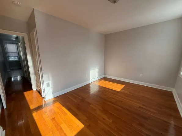 301 71st Street image 4 of 8