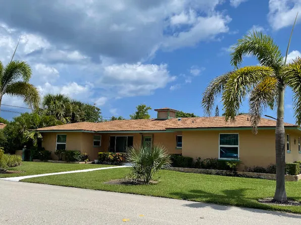 131 Edwards Ln, Palm Beach Shores, FL 33404