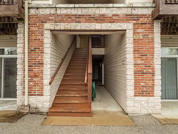4th image of 1236 Gardens Circle Dr APT A