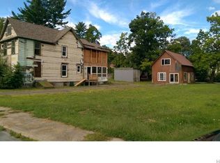 26 N Main St, Ellenville, NY 12428