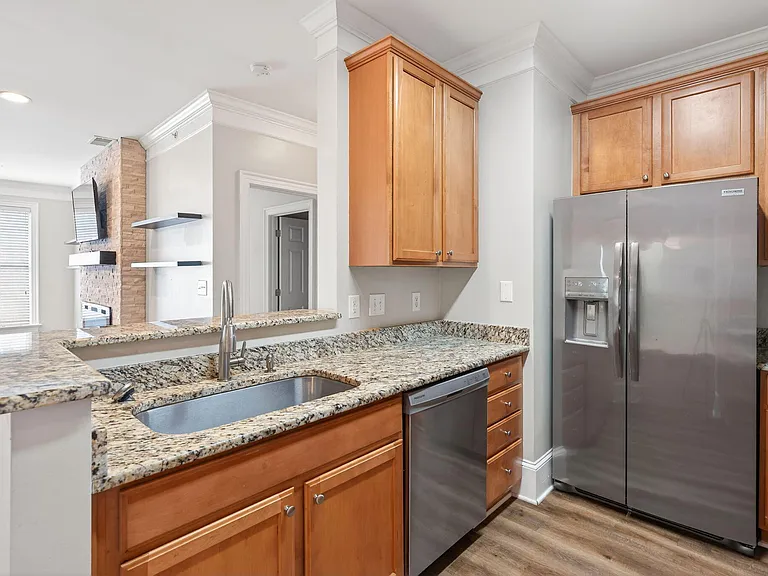 423 Waterford Lake Dr — Photo 29