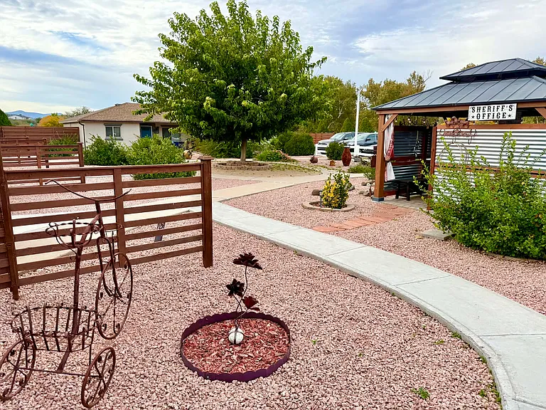 4441 E Big Valley Dr #6 — Photo 17