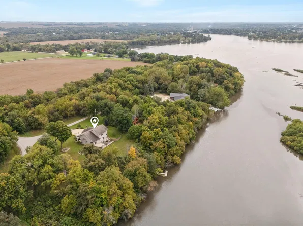 2661 Scenic Ln, Nashua, IA 50658