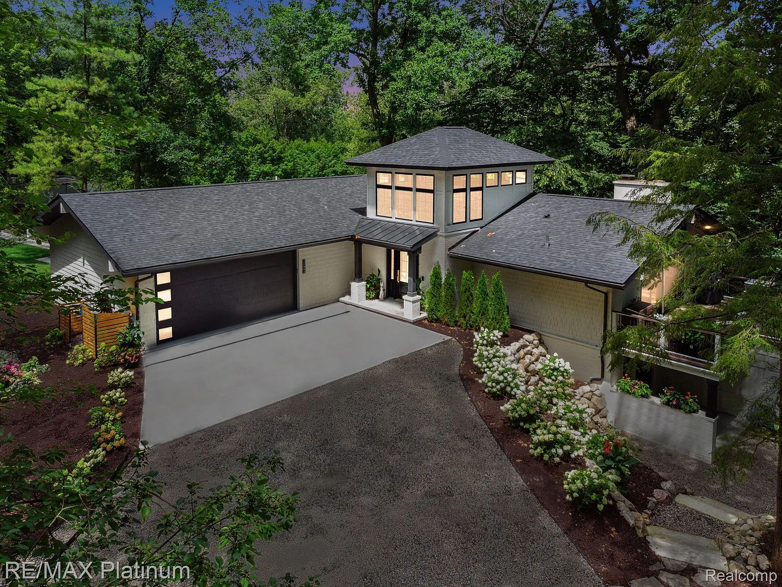364 Au Sable Pl photo 1