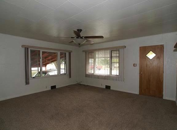 3rd image of 1715 Val Vista St