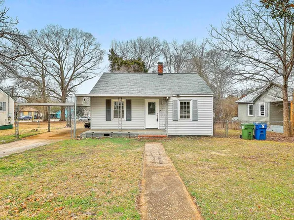 202 White Ave, Hogansville, GA 30230